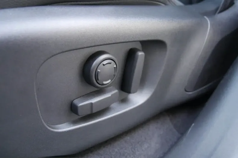 Land Rover Range Rover Velar din 2024 cu 14.900 km - oferta LAN199320 - foto 13