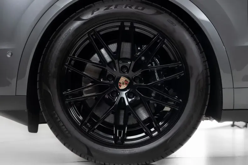 Porsche Cayenne din 2025 cu 43 km - oferta POR199321 - foto 7