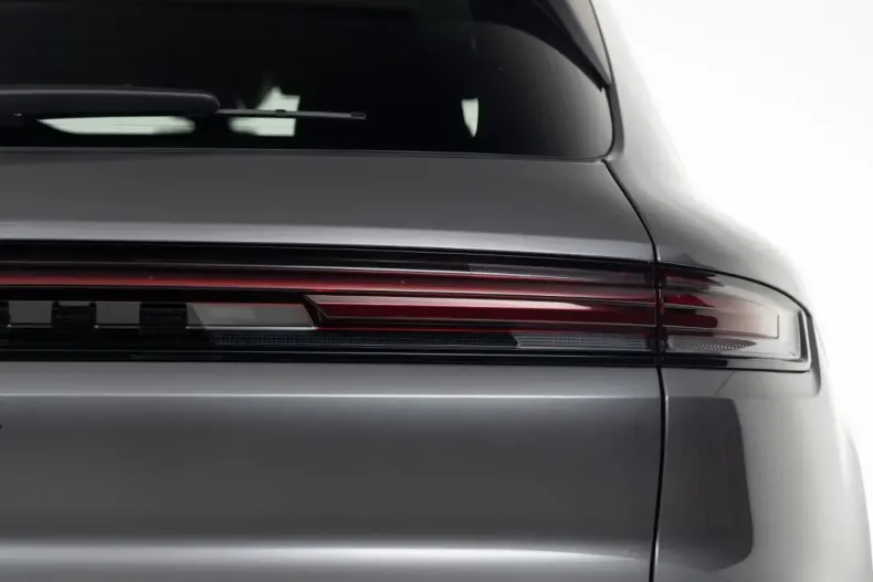 Porsche Cayenne din 2025 cu 43 km - oferta POR199321 - foto 13