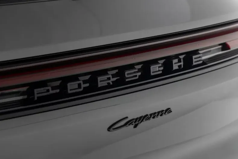 Porsche Cayenne din 2025 cu 43 km - oferta POR199321 - foto 14