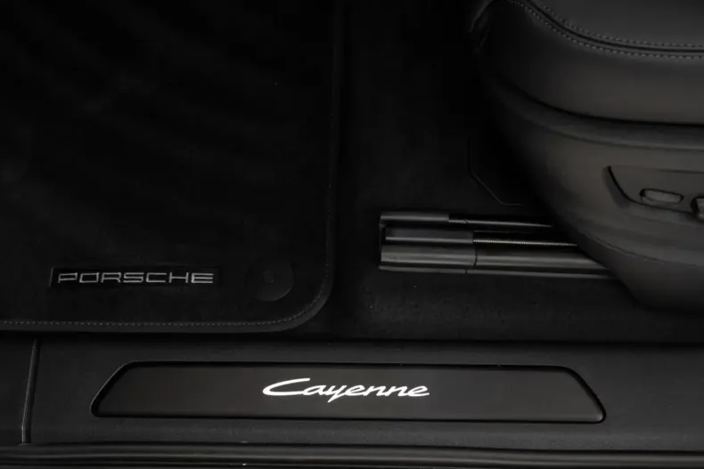 Porsche Cayenne din 2025 cu 43 km - oferta POR199321 - foto 16