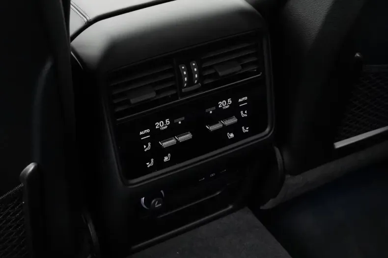 Porsche Cayenne din 2025 cu 43 km - oferta POR199321 - foto 22