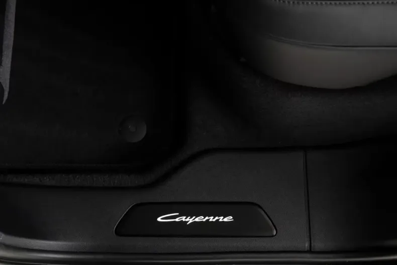 Porsche Cayenne din 2025 cu 43 km - oferta POR199321 - foto 30