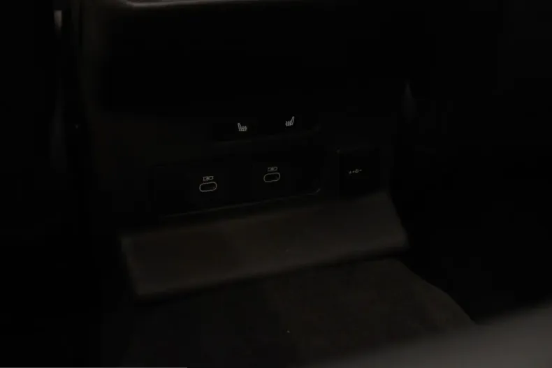 Land Rover Range Rover Velar din 2025 cu 25.900 km - oferta LAN199322 - foto 17