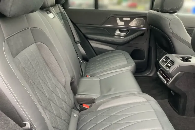 Mercedes-Benz GLE 63 AMG (Clasa GLE) din 2023 cu 35.970 km - oferta MER199323 - foto 12