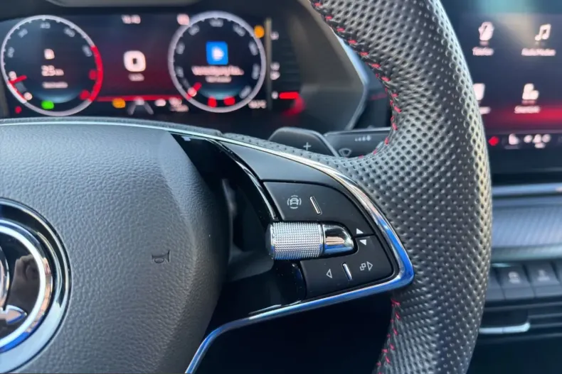 Skoda Octavia din 2023 cu 48.600 km - oferta SKO199325 - foto 30