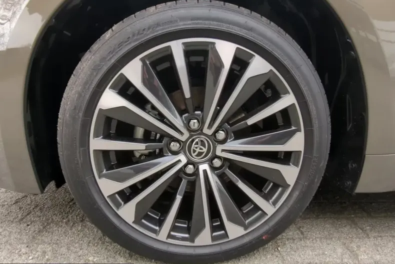 Toyota Corolla din 2025 cu 10.662 km - oferta TOY199328 - foto 6