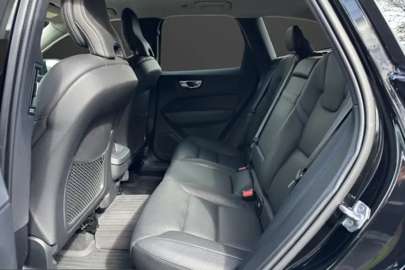 Volvo XC60 din 2021 cu 76.400 km - oferta VOL199330 - foto 11