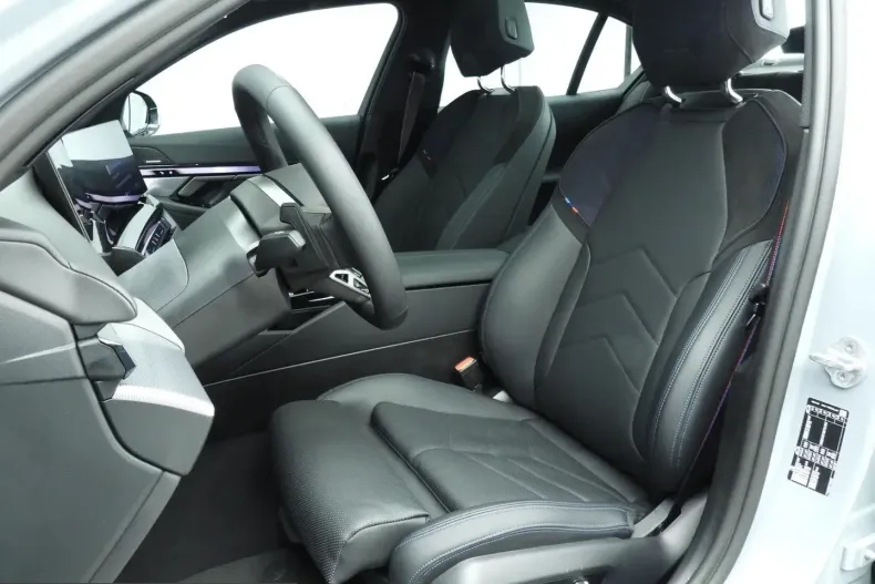 BMW 520 (Seria 5) din 2025 cu 27.000 km - oferta BMW199342 - foto 7