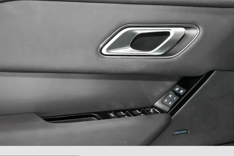 Land Rover Range Rover Velar din 2024 cu 32.271 km - oferta LAN199343 - foto 14