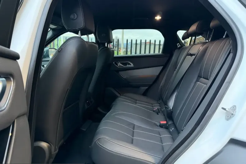 Land Rover Range Rover Velar din 2023 cu 42.773 km - oferta LAN199345 - foto 14