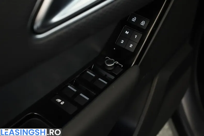 Land Rover Range Rover Velar din 2023 cu 52.600 km - oferta LAN199346 - foto 12