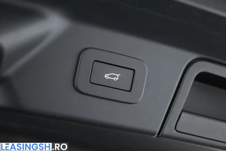 Land Rover Range Rover Velar din 2023 cu 52.600 km - oferta LAN199346 - foto 24