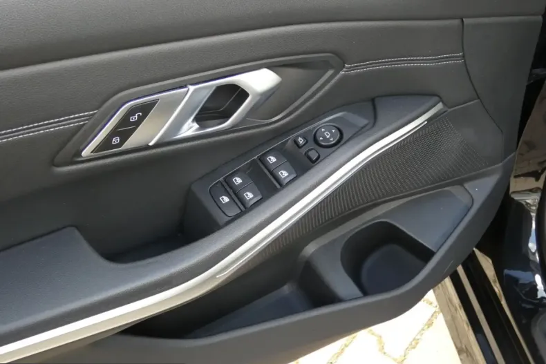 BMW 320 (Seria 3) din 2021 cu 100.397 km - oferta BMW199350 - foto 13