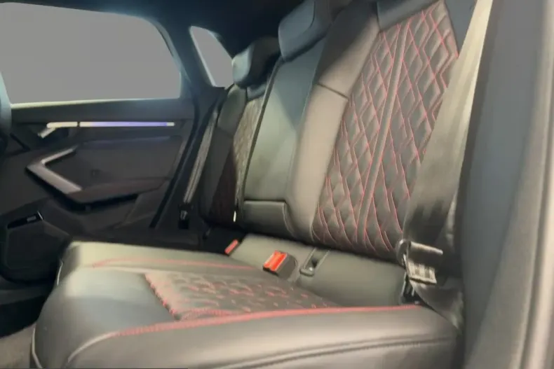 Audi S3 din 2024 cu 12.616 km - oferta AUD199354 - foto 10