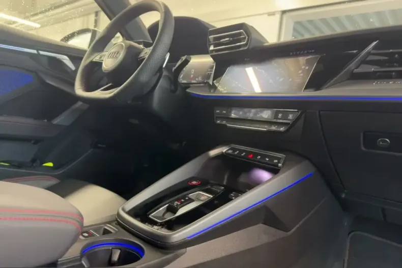 Audi S3 din 2024 cu 12.616 km - oferta AUD199354 - foto 11