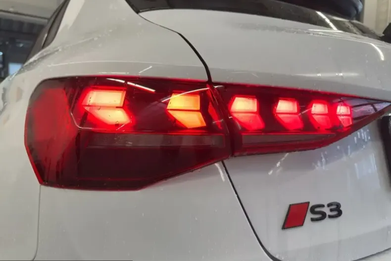 Audi S3 din 2024 cu 12.616 km - oferta AUD199354 - foto 15