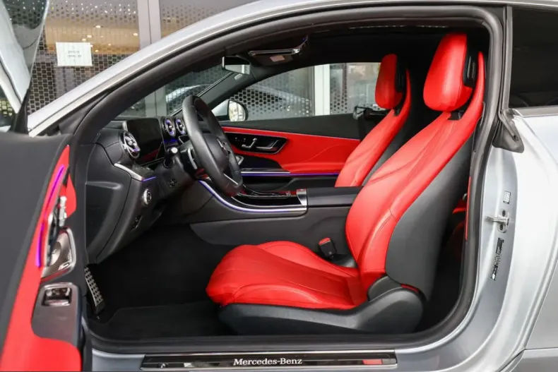 Mercedes-Benz CLE 300 (Clasa CLE) din 2023 cu 5.264 km - oferta MER199355 - foto 7