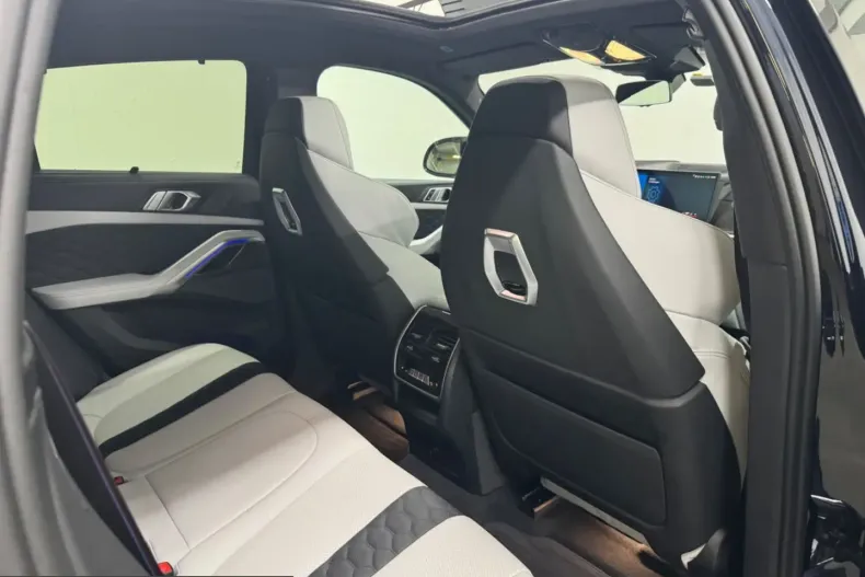 BMW X6 M (Seria X) din 2024 cu 6.500 km - oferta BMW199363 - foto 17