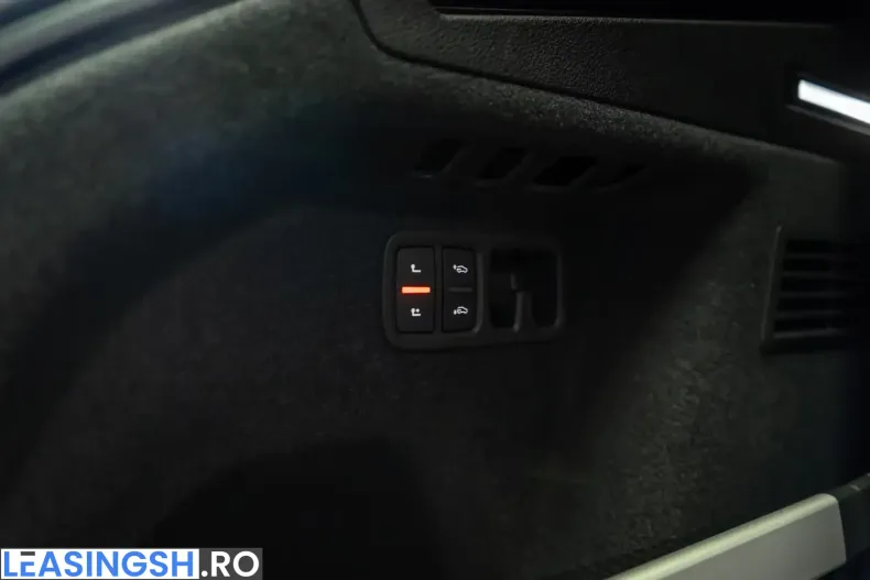 Audi Q8 din 2026 cu 120 km - oferta AUD199373 - foto 19