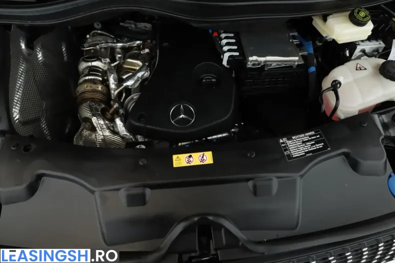 Mercedes-Benz V 300 (Clasa V) din 2023 cu 46.600 km - oferta MER199374 - foto 18