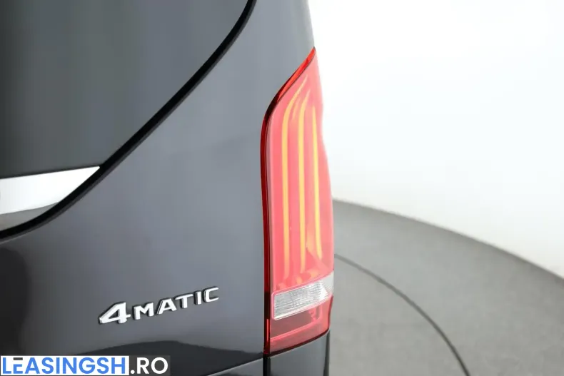 Mercedes-Benz V 300 (Clasa V) din 2023 cu 46.600 km - oferta MER199374 - foto 22