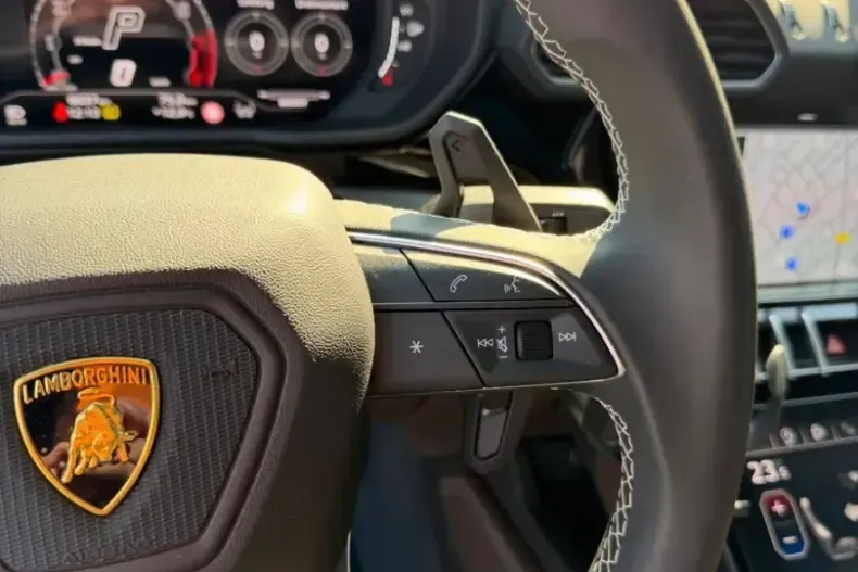 Lamborghini Urus din 2025 cu 7.200 km - oferta LAM199377 - foto 22