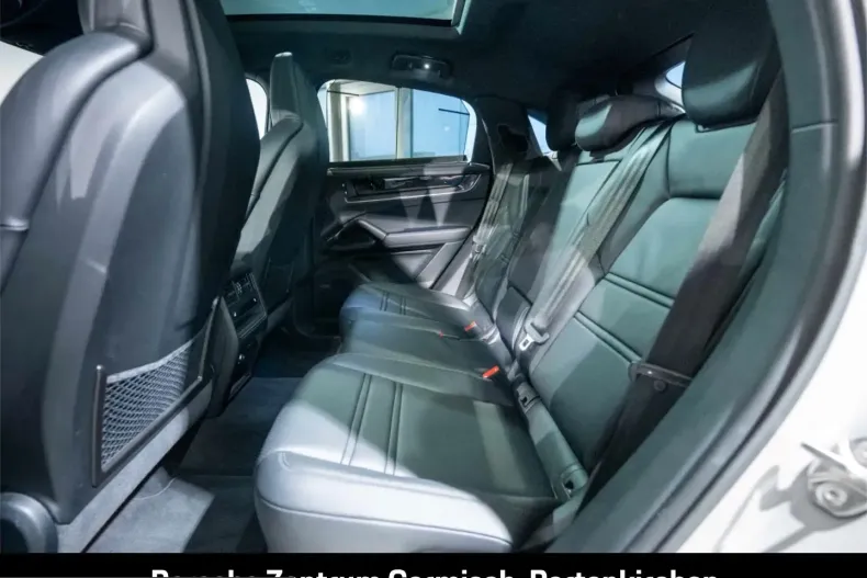 Porsche Cayenne din 2024 cu 25.915 km - oferta POR199384 - foto 10