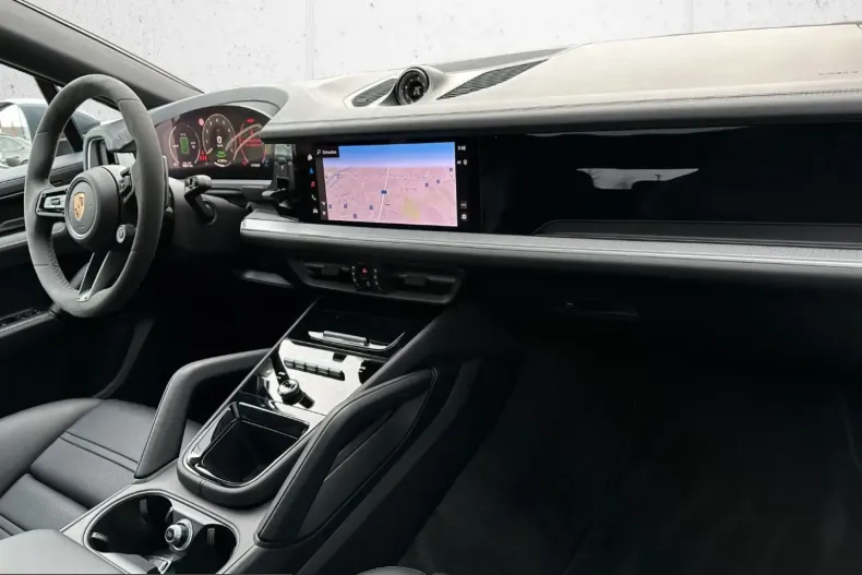 Porsche Cayenne din 2025 cu 10.600 km - oferta POR199386 - foto 10