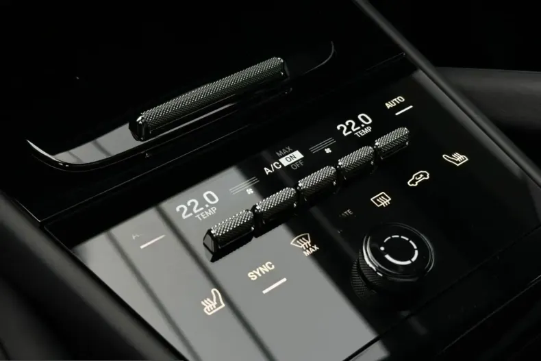 Porsche Cayenne din 2025 cu 10.600 km - oferta POR199386 - foto 11