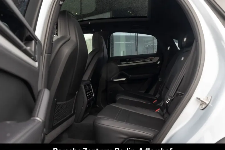 Porsche Cayenne din 2024 cu 21.540 km - oferta POR199388 - foto 7