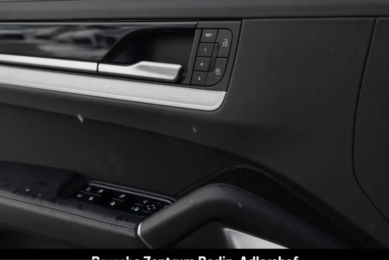 Porsche Cayenne din 2024 cu 21.540 km - oferta POR199388 - foto 24