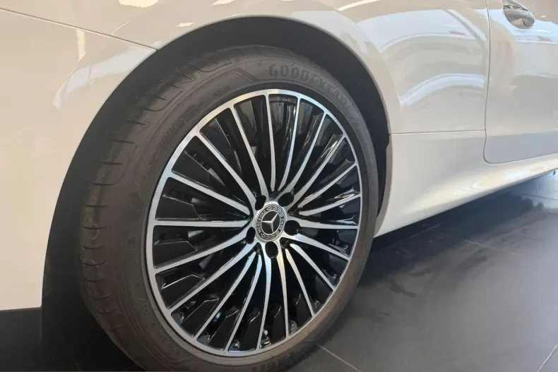 Mercedes-Benz CLE 200 (Clasa CLE) din 2024 cu 6.557 km - oferta MER199389 - foto 4