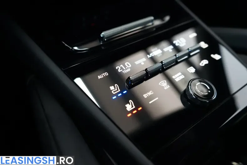 Porsche Cayenne din 2025 cu 9.900 km - oferta POR199394 - foto 24