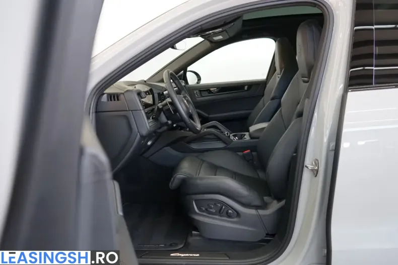 Porsche Cayenne din 2025 cu 9.900 km - oferta POR199394 - foto 33