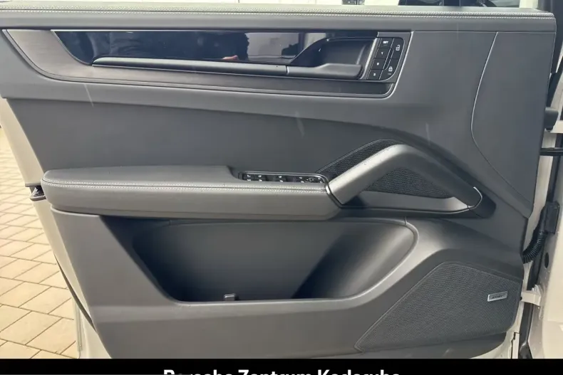 Porsche Cayenne din 2025 cu 9.900 km - oferta POR199397 - foto 26