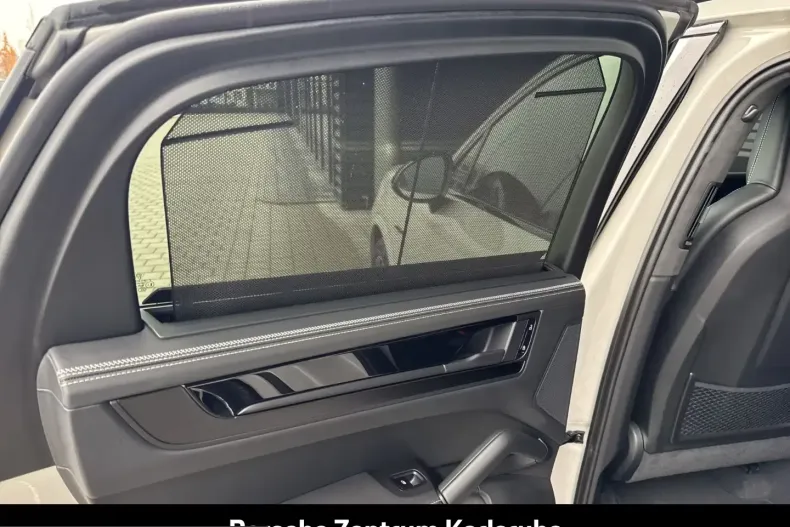 Porsche Cayenne din 2025 cu 9.900 km - oferta POR199397 - foto 27