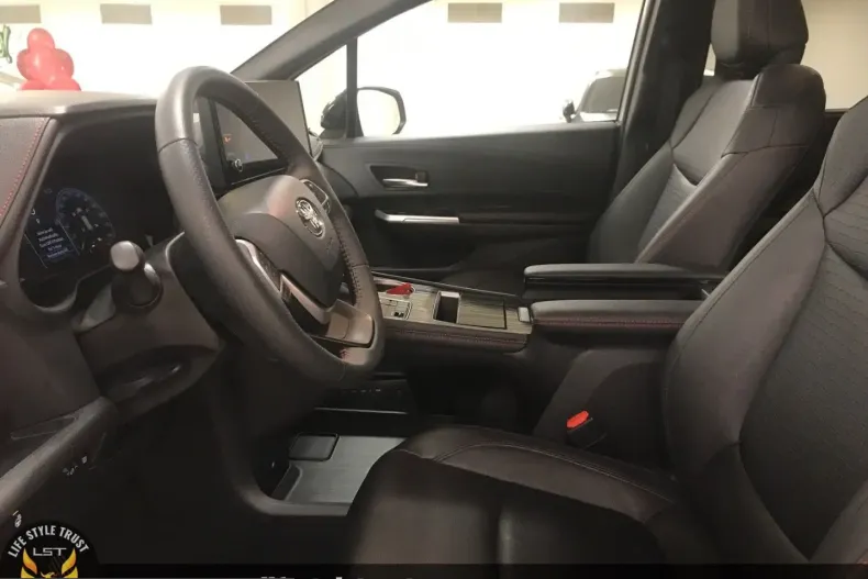 Toyota Sienna din 2025 cu 9.900 km - oferta TOY199402 - foto 15