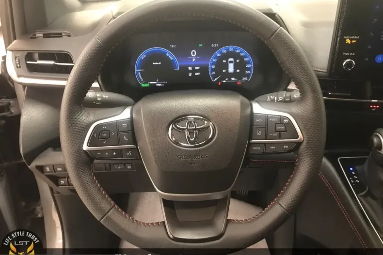 Toyota Sienna din 2025 cu 9.900 km - oferta TOY199402 - foto 20