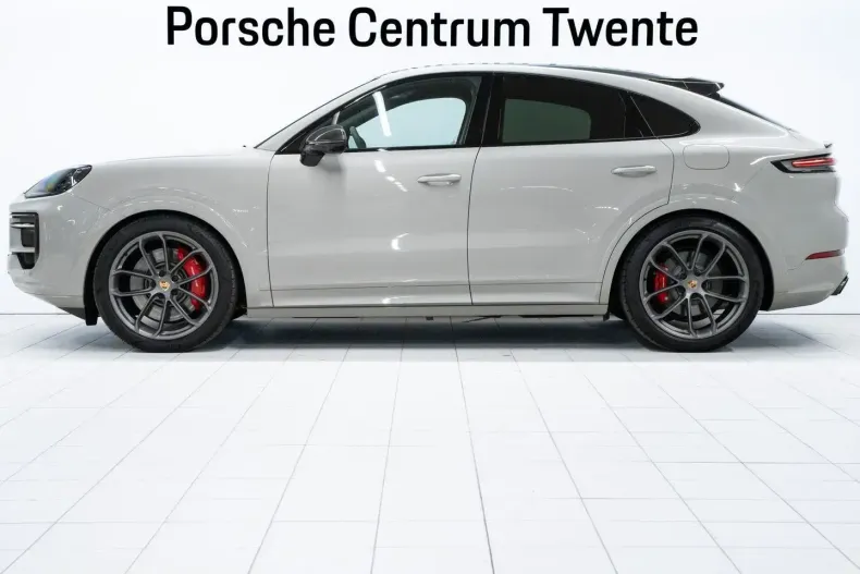 Porsche Cayenne din 2024 cu 27.172 km - oferta POR199406 - foto 5