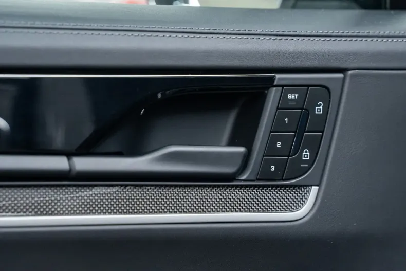 Porsche Cayenne din 2024 cu 27.172 km - oferta POR199406 - foto 27