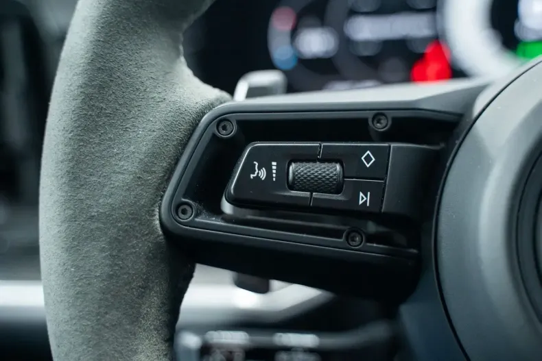 Porsche Cayenne din 2024 cu 27.172 km - oferta POR199406 - foto 35