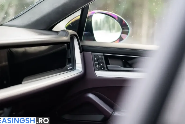 Porsche Cayenne din 2025 cu 20.000 km - oferta POR199409 - foto 23