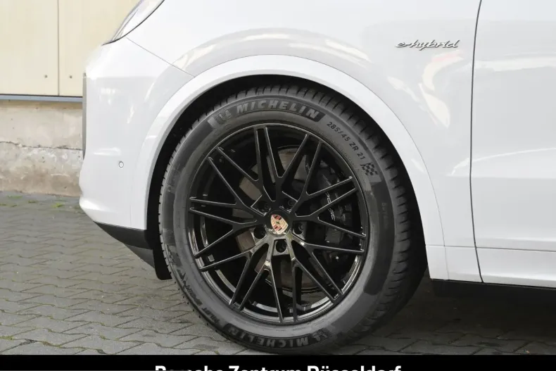 Porsche Cayenne din 2025 cu 15.000 km - oferta POR199412 - foto 6