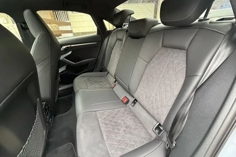 Audi S3 din 2025 cu 8.944 km - oferta AUD199415 - foto 17