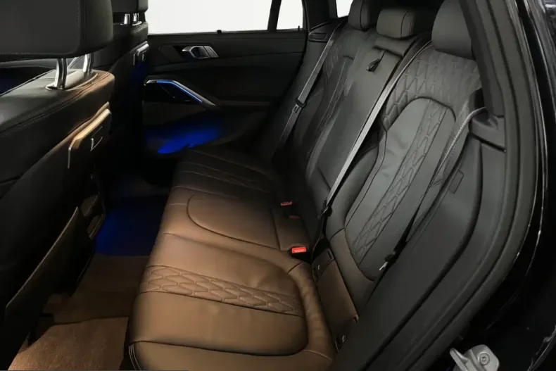 BMW X6 (Seria X) din 2025 cu 6.225 km - oferta BMW199426 - foto 11