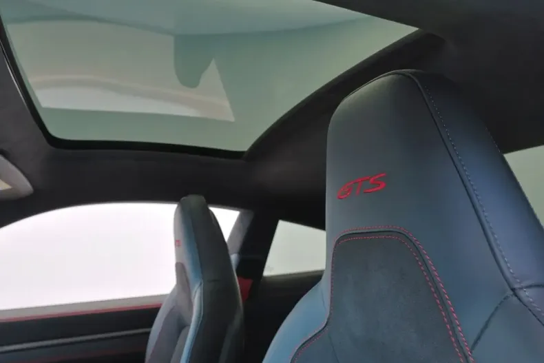 Porsche 992 din 2025 cu 13.600 km - oferta POR199429 - foto 17