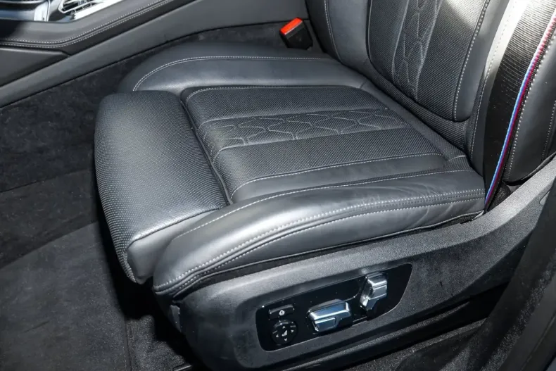 BMW X6 (Seria X) din 2024 cu 24.988 km - oferta BMW199431 - foto 13