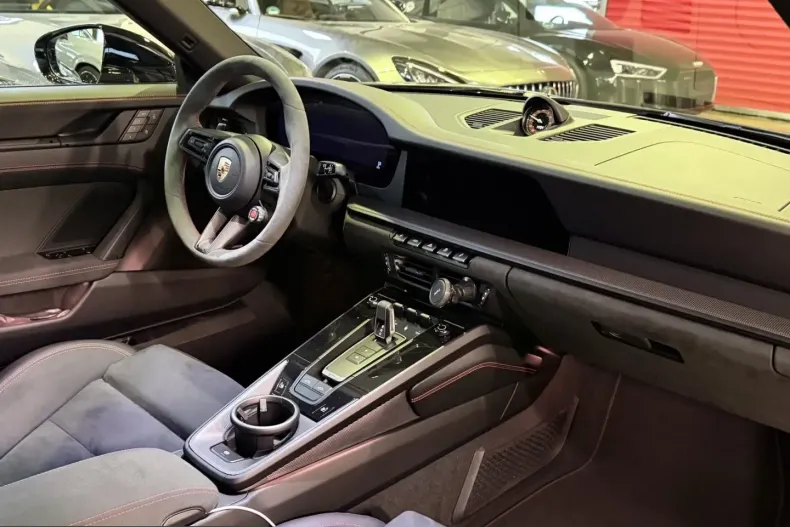 Porsche 992 din 2025 cu 2.786 km - oferta POR199432 - foto 18