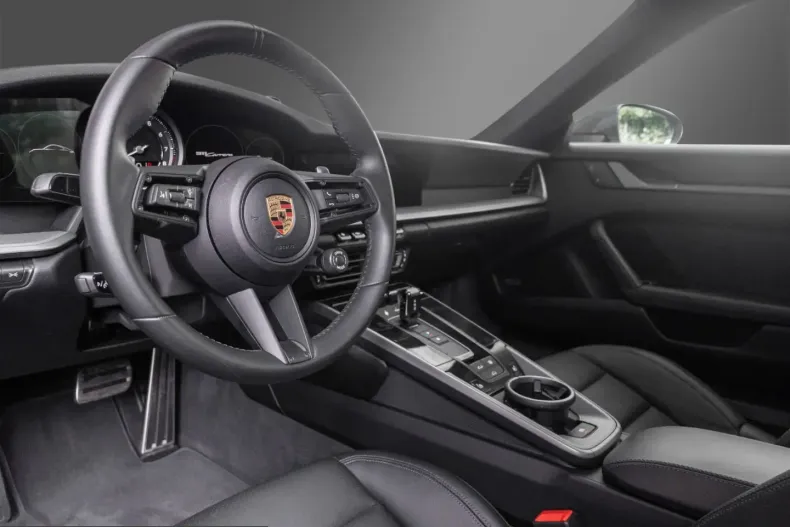 Porsche 992 din 2024 cu 10.010 km - oferta POR199445 - foto 4